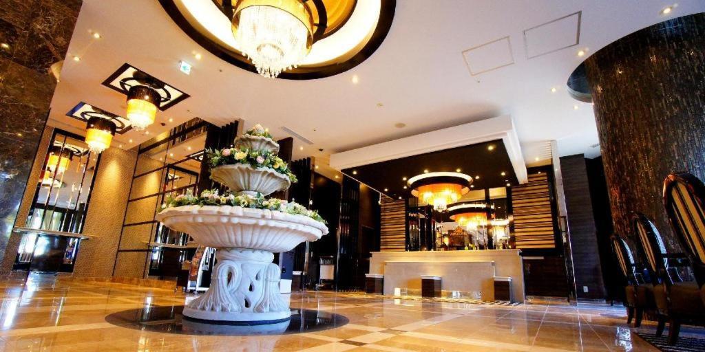 Apa Hotel Chiba Inzaimakinohara-Ekimae Narita Exterior foto